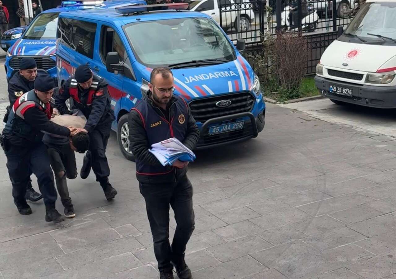 Damadın katlettiği 4 kişilik aile toprağa verildi 26